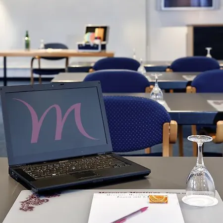 Hotel Mercure Am Entenfang 4*