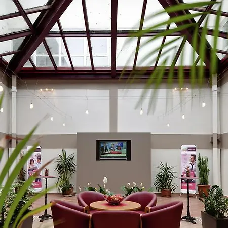 Mercure Am Entenfang Hotel 4*