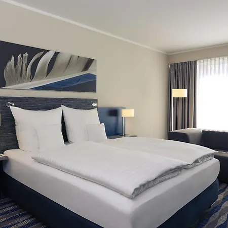 Mercure Am Entenfang Hotel 4*