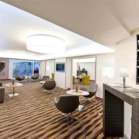 Mercure Am Entenfang Hotel 4*