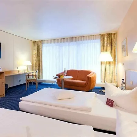 Hotel Mercure Am Entenfang 4*